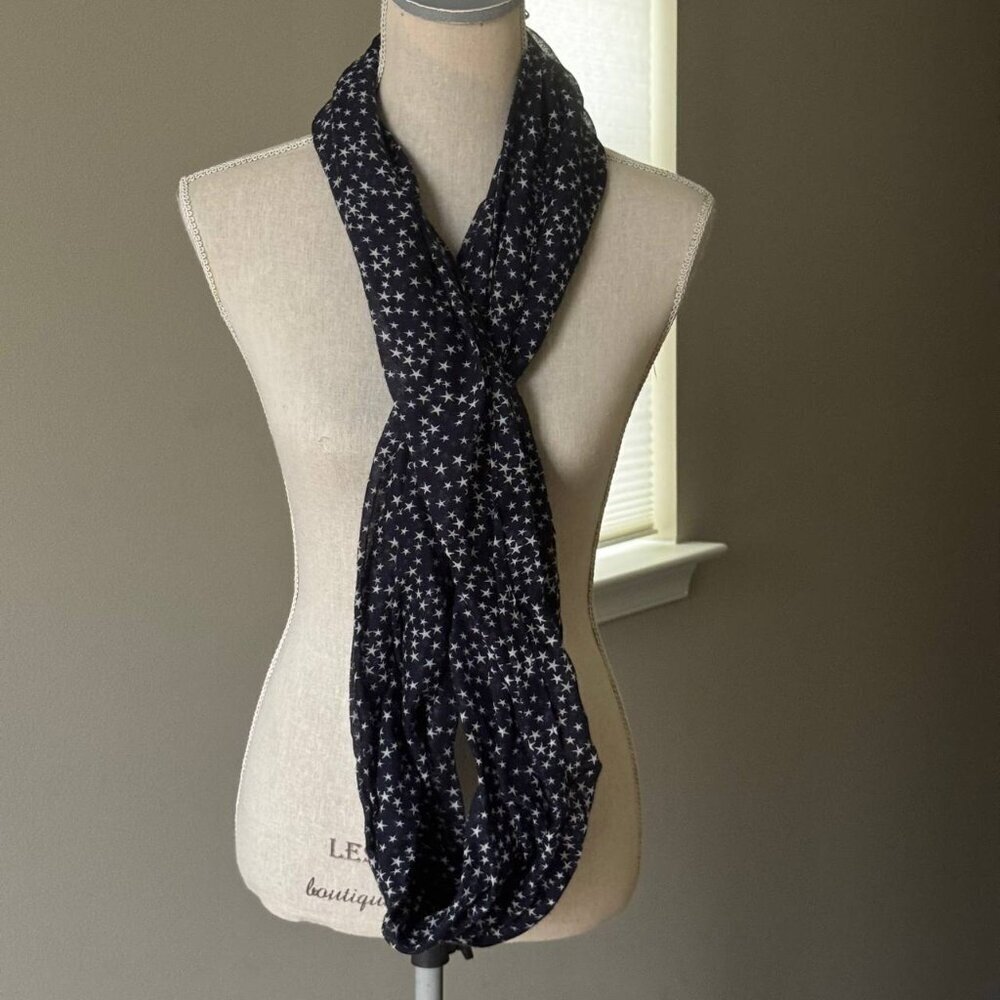 OLD NAVY Must Have for Travel Soft Light Infinity Scarf with Stars